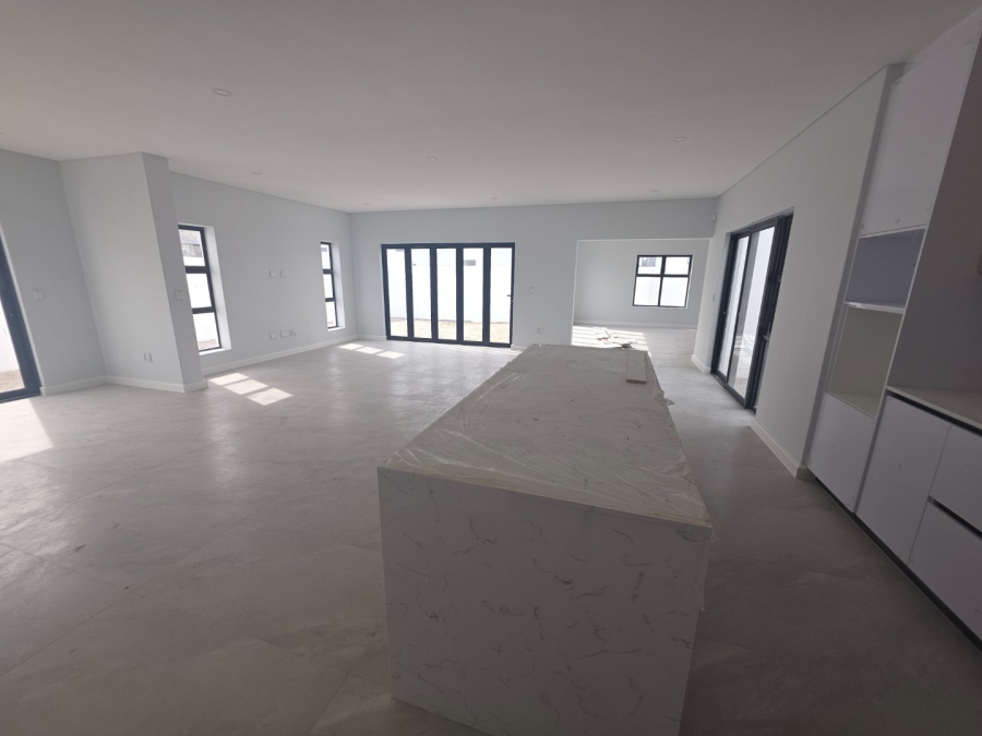 4 Bedroom Property for Sale in Sandown Western Cape